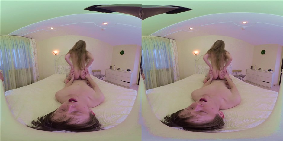 VR Models with Yuli Moolly in Hard Scene With Pregnant Yuli Moolly In The Bedroom - Preggo NonPOV Voyeur VR